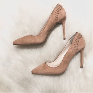 ❌SOLD❌ Lulu Nude Sued Pointed Heels